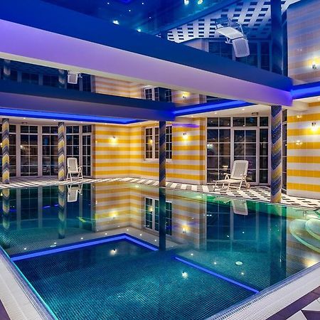 Apartamenty M&M Mikołajki エクステリア 写真