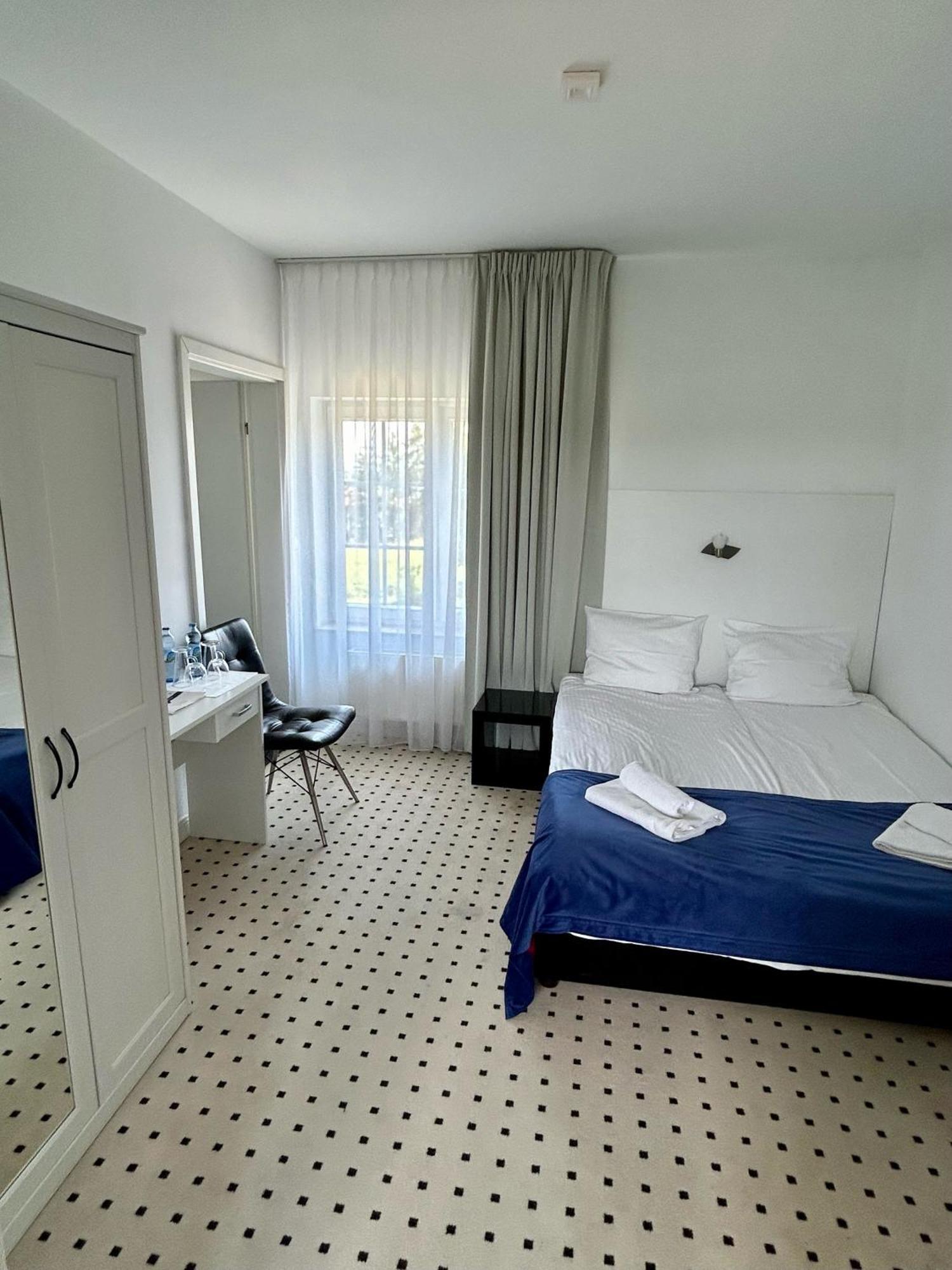 Apartamenty M&M Mikołajki エクステリア 写真
