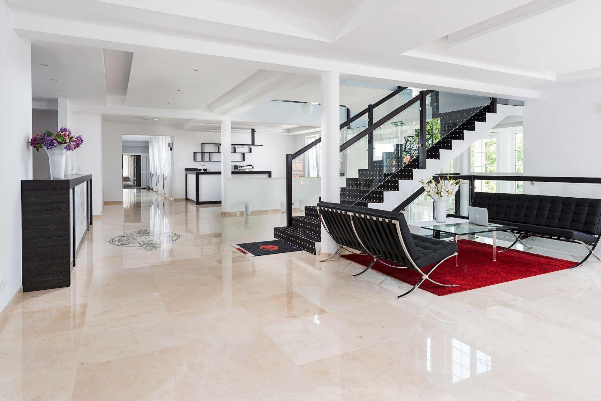 Apartamenty M&M Mikołajki エクステリア 写真