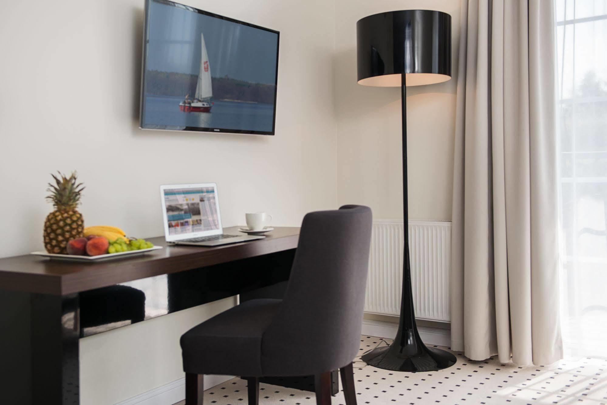 Apartamenty M&M Mikołajki エクステリア 写真