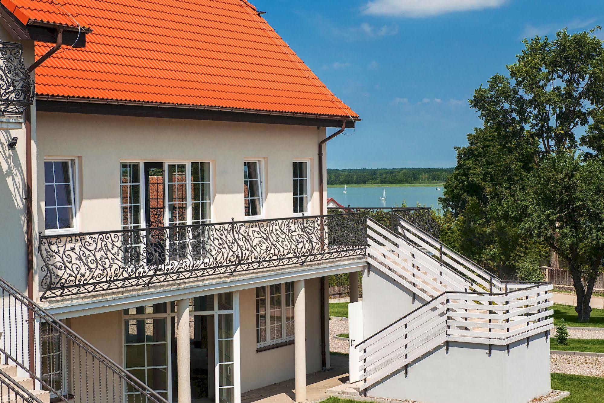 Apartamenty M&M Mikołajki エクステリア 写真