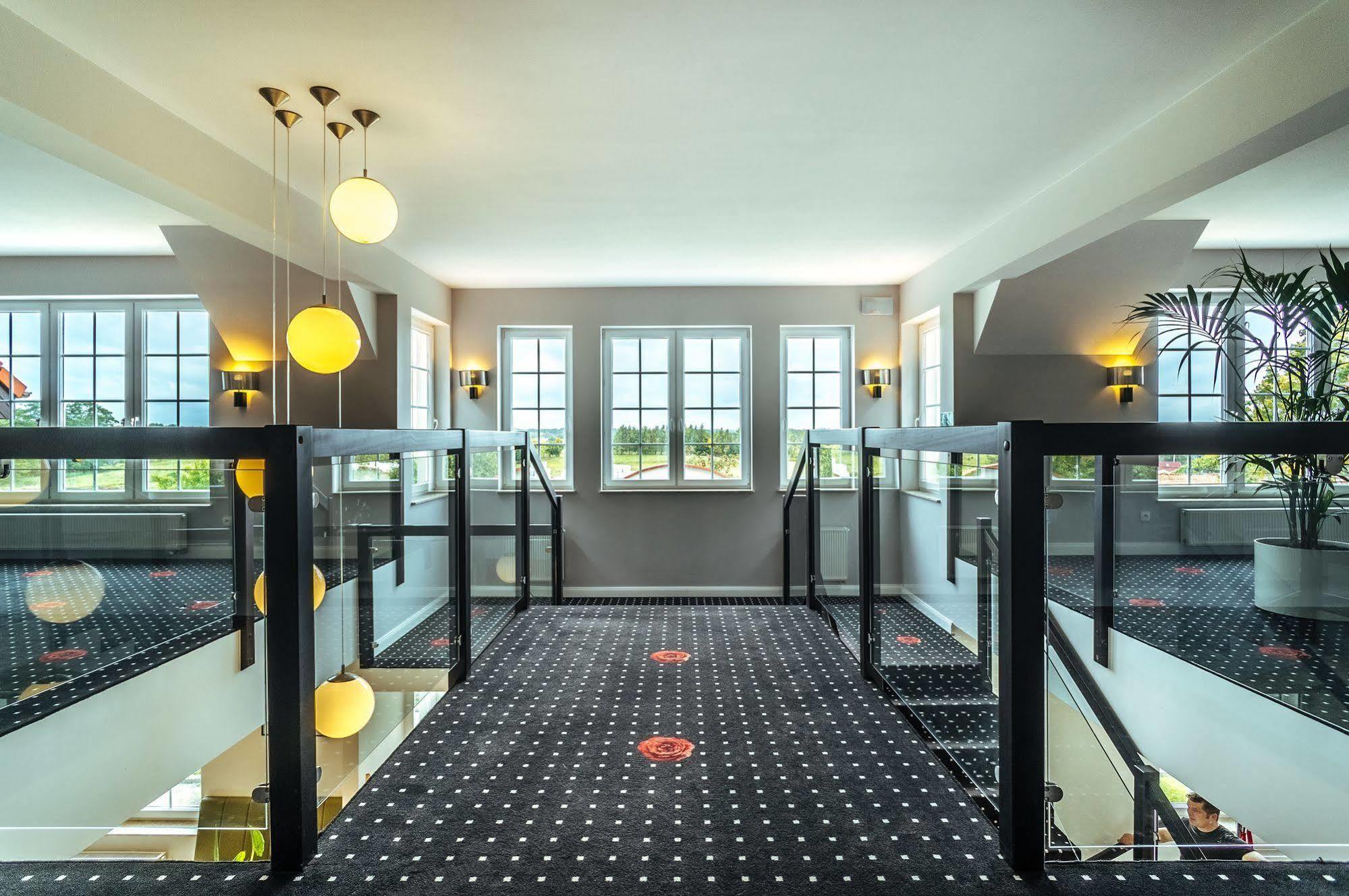 Apartamenty M&M Mikołajki エクステリア 写真